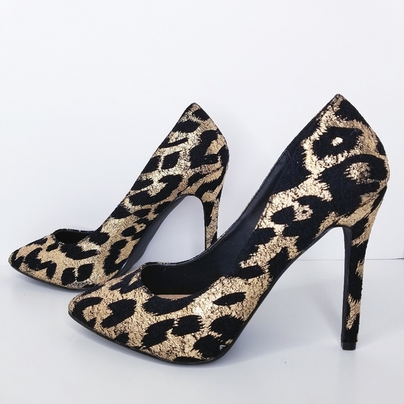 JustFab - Joda - Metallic Animal Print Pump - Picture 5 of 13